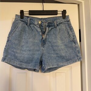 American Eagle Shorts Womens 2 Mom Shorts Cuffed Cotton Denim 90s Light Wash